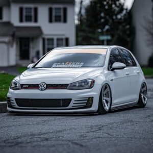 3SDM | 0.06 | Golf R | DUn6EavAVj3