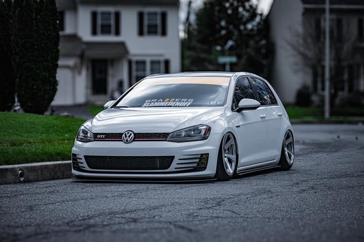 3SDM | 0.06 | Golf R | DUn6EavAVj3